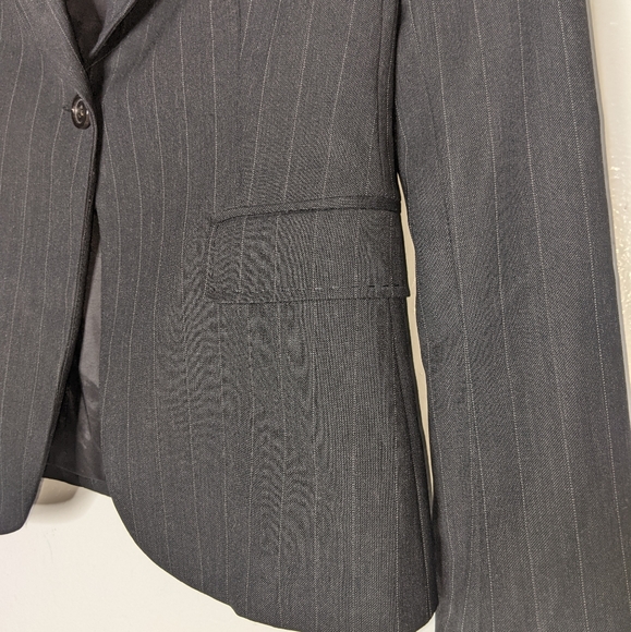 Elie Tahari Pin Stripe Button Front Blazer Grey - Picture 6 of 11
